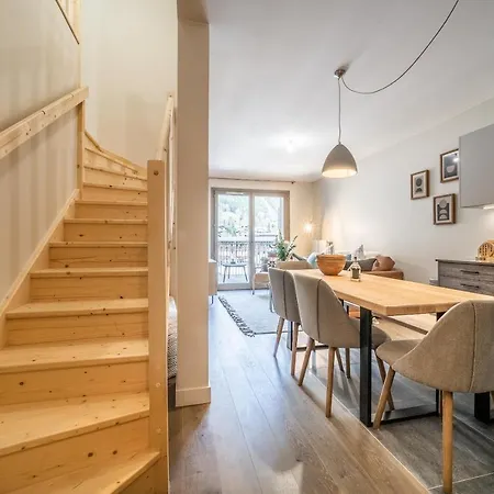 Kotibe - By Emerald Apartment *