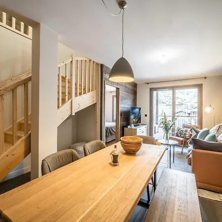 Kotibe - By Emerald * 霞慕尼