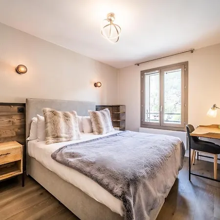 Kotibe - By Emerald * 霞慕尼