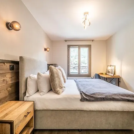 公寓 Kotibe - By Emerald *