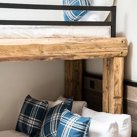 Kotibe - By Emerald * 霞慕尼