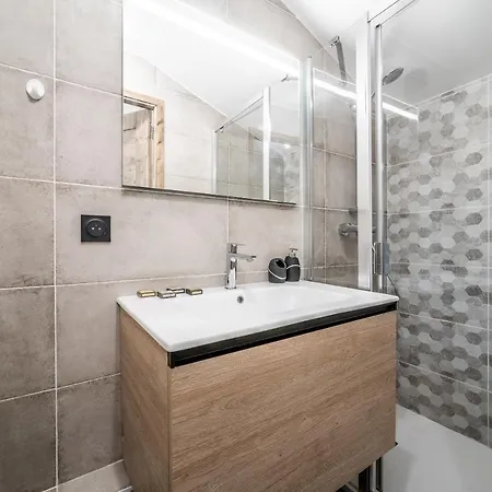 Apartament Kotibe - By Emerald *