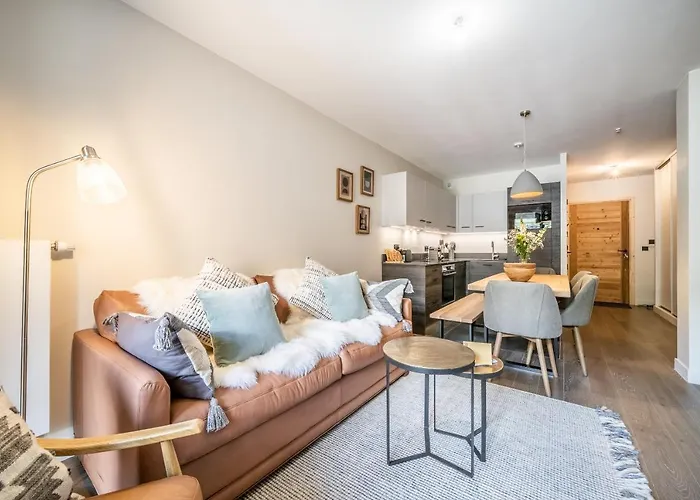 Kotibe - By Emerald Chamonix